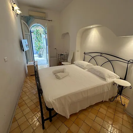 Rada Azzurra Gæstehus Amalfi